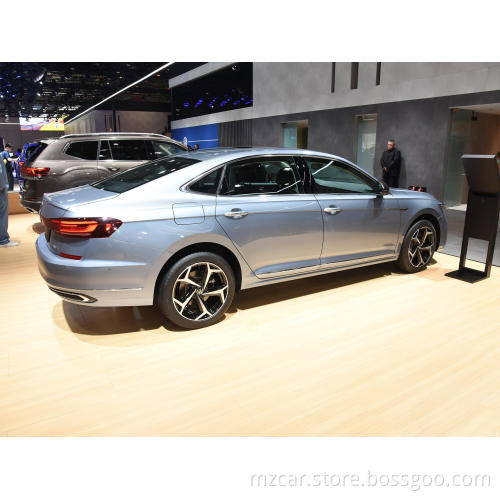 SAIC VW PASSAT 2023 Gemodificeerde 280TSI STARRY SKY ELITE EDITION FURY CAR SNEL-SPEED 210 km grote volumebrandstoftank 68.5L